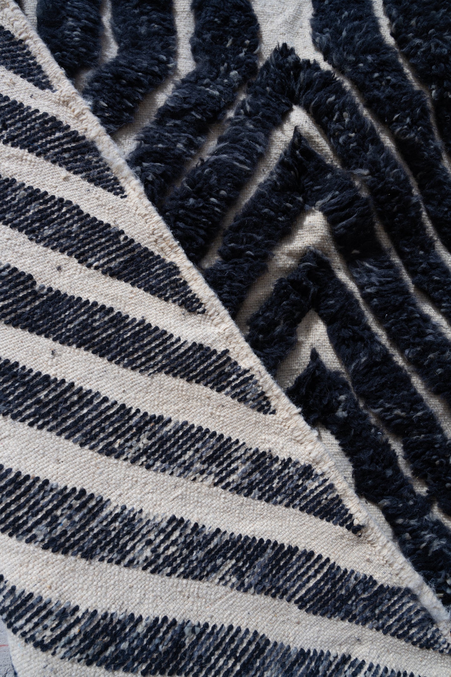 Moroccan Beni Ourain Luxury Handmade Rug - Midnight Black