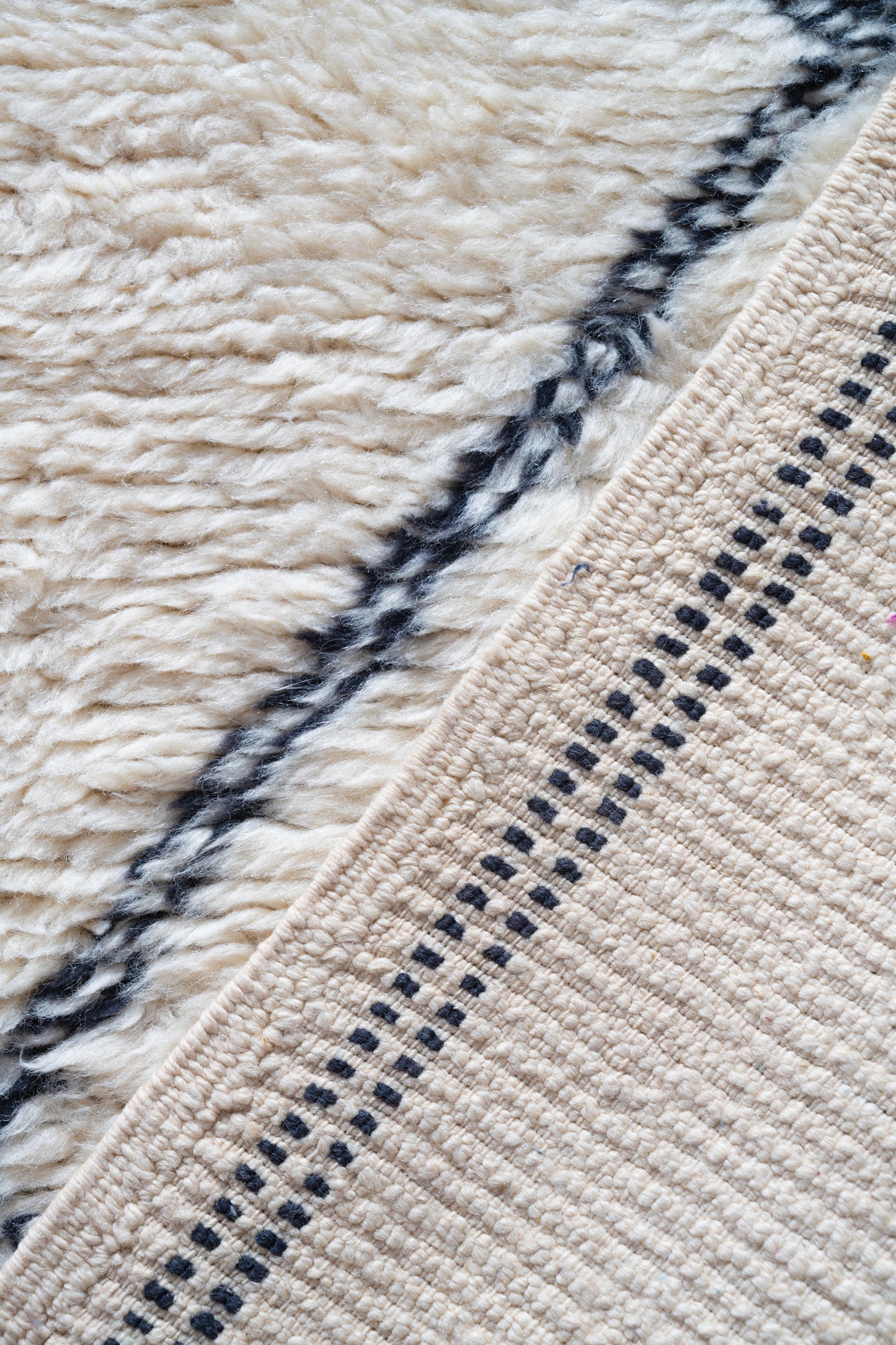 Moroccan Beni Ourain Luxury Handmade Rug - Beige Lozenges